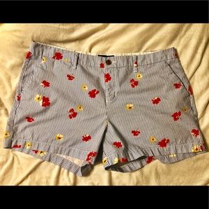Flowered shorts